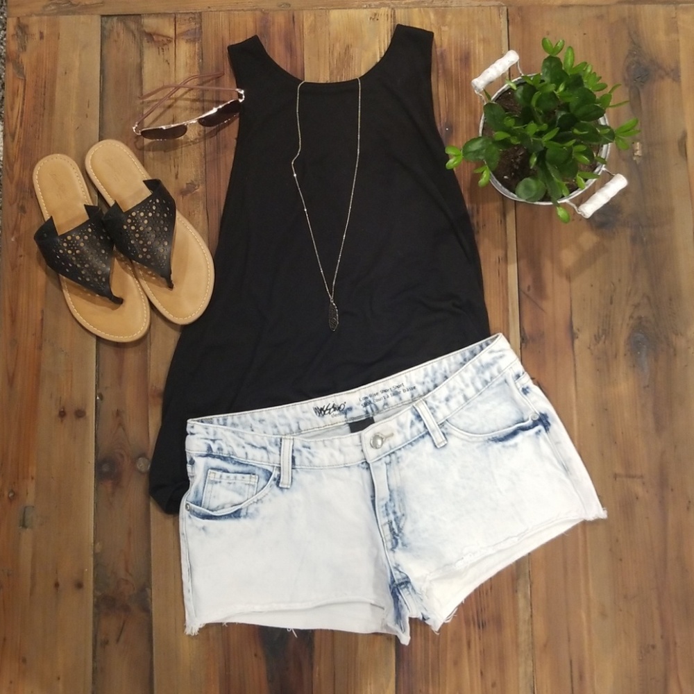 Mossimo low rise jean shorts